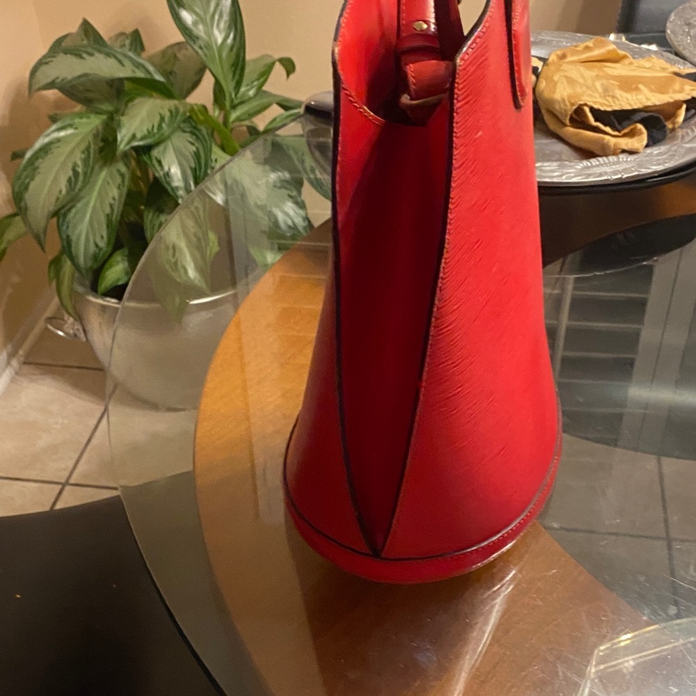 Elegant Red L V Women's Bag - Picture 11 of 16